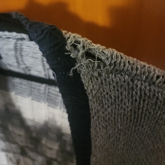 American Eagle Knitted Cardigan - Picture 6 of 6